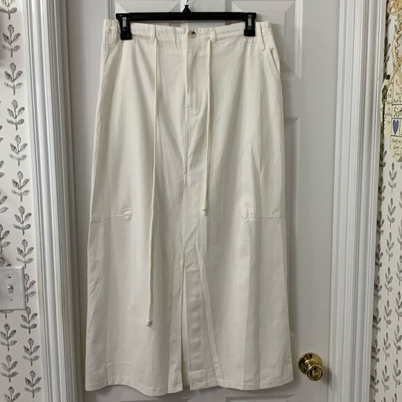 Size Large Pure White 100% Cotton Skirt with Center Split - Picture 1 of 8